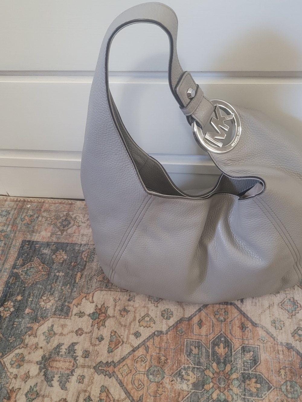 Michael Kors Pebbled Leather Hobo Bag in Light Gray with Silver MK Charm - Picture 2 of 9